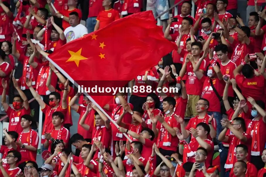 比分网 数据解读驱动转型：企业如何从报表堆里找到业务改进线索 配图